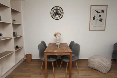 Ein Sitzbereich in der Unterkunft S2 FeWo in Bad Saarow, Seestr 2