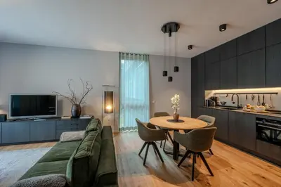 Küche/Küchenzeile in der Unterkunft Marina Apartment Seeblick mit Pool und Sauna