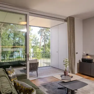 Marina Apartment Seeblick mit Pool und Sauna
