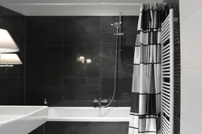 Ein Badezimmer in der Unterkunft Your Most Beautiful Home in Mitte – New!
