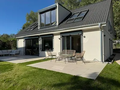 Das Gebäude in dem sich die Ferienwohnung befindet