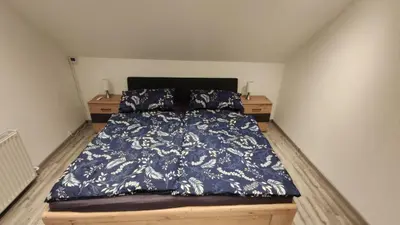 Ein Bett oder Betten in einem Zimmer der Unterkunft Ferienwohnung, Monteurwohnung, Voll Eingerichtet