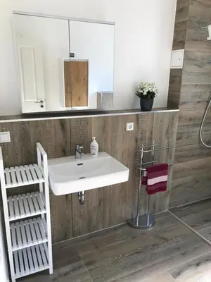 Ein Badezimmer in der Unterkunft Schöne neu erbaute Wohnung