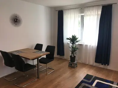 Ein Sitzbereich in der Unterkunft Schöne neu erbaute Wohnung