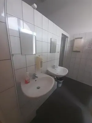 Ein Badezimmer in der Unterkunft Schulsportverein Lichtenrade e V