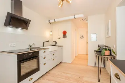 Küche/Küchenzeile in der Unterkunft Urban-Oasis: Zentral, Ruhig, Neu!