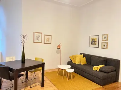 Ein Sitzbereich in der Unterkunft Wichertstraße 47