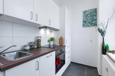 Küche/Küchenzeile in der Unterkunft Wichertstraße 47