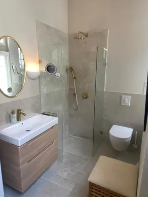 Ein Badezimmer in der Unterkunft Luxus Apartment, Messe, ICC