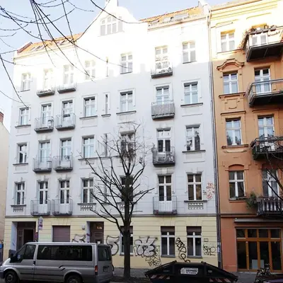 Das Gebäude in dem sich die Ferienwohnung befindet