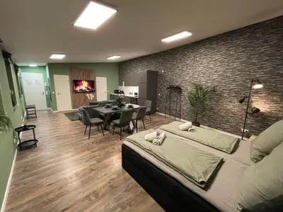 Ein Sitzbereich in der Unterkunft Berlin Loft nähe Olympiastadion