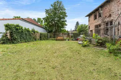 Ein Garten an der Unterkunft Nice Apartment in Eberswalde