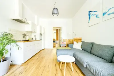 Küche/Küchenzeile in der Unterkunft Central apartment in trendy Friedrichshain