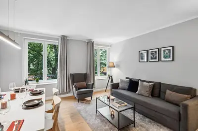 Ein Sitzbereich in der Unterkunft Traumhafte Wohnung mitten in Charlottenburg