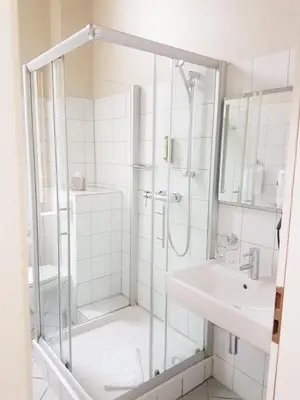 Ein Badezimmer in der Unterkunft Hotel Fährhaus GmbH