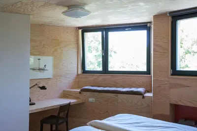 Ein Bett oder Betten in einem Zimmer der Unterkunft Fewo im Naturschutzgebiet, mit großem Balkon