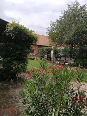 Ein Garten an der Unterkunft Hof Schwericke