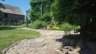 Ein Garten an der Unterkunft Hof Schwericke