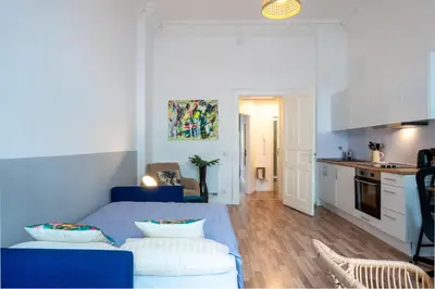 Küche/Küchenzeile in der Unterkunft Modern, Central flat with workspace