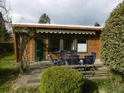 Ein Garten an der Unterkunft Ferienbungalow Am Birkenwäldchen