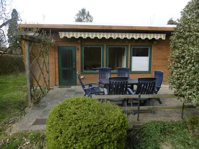 Ein Garten an der Unterkunft Ferienbungalow Am Birkenwäldchen