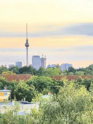 Ein allgemeiner Blick auf Berlin oder ein Stadtblick von des Privatzimmers aus
