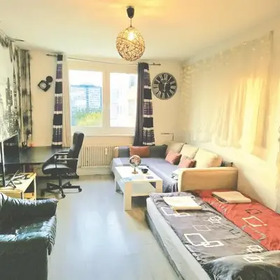 Live like a Local Big 24qm Room Cozy Trendy LGTB Friendly in Shared Apartment in Green Area 12 min to Downtown Alexanderplatz