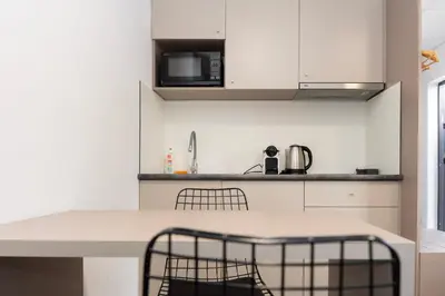 Küche/Küchenzeile in der Unterkunft Comfort Housing Apartments