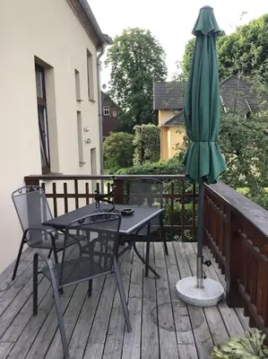 Ein Balkon oder eine Terrasse in der Unterkunft Ferienwohnung im Herzen von Rheinsberg