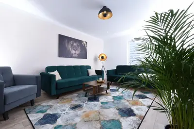 Ein Sitzbereich in der Unterkunft Apartment - Lilo Monteur - Ferienwohnung