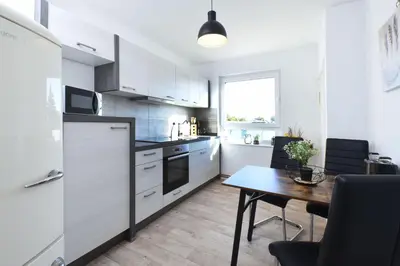 Küche/Küchenzeile in der Unterkunft Apartment - Lilo Monteur - Ferienwohnung