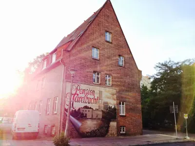 Das Gebäude in dem sich die Pension befindet