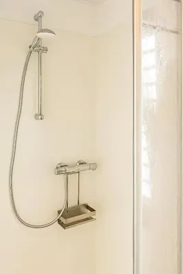 Ein Badezimmer in der Unterkunft Hausboot Topas