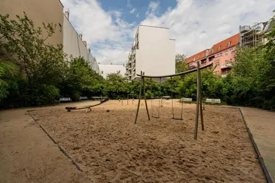 Grundriss der Unterkunft Central, Calm - High-Speed Wifi - Close to Park