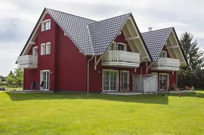 Das Gebäude in dem sich die Ferienwohnung befindet