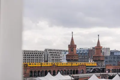 Ein allgemeiner Blick auf Berlin oder ein Stadtblick von des Hotels aus