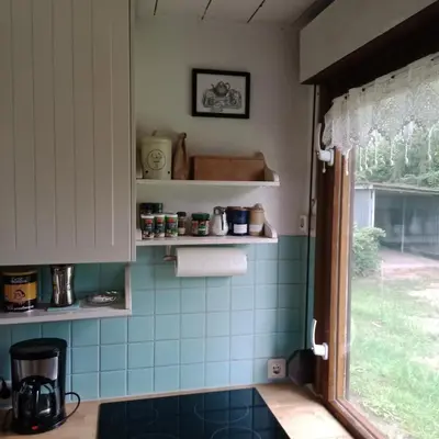 Küche/Küchenzeile in der Unterkunft Flämingpanorama - Ländliches Gartenhaus mit Kamin und Naturpanorama