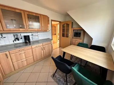 Küche/Küchenzeile in der Unterkunft Sonniges & ruhiges Apartment mit Balkon nahe Berlin