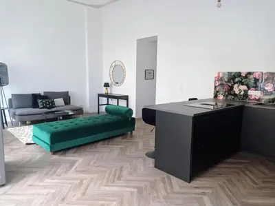 Ein Sitzbereich in der Unterkunft Loft nahe Schloss Charlottenburg
