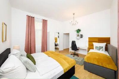 Ein Bett oder Betten in einem Zimmer der Unterkunft Great Central City Apartments Mitte Museumsinsel