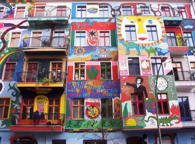 Das Gebäude in dem sich die Ferienwohnung befindet