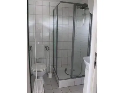 Ein Badezimmer in der Unterkunft Bungalow Oberspreewald 5