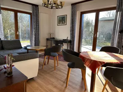 Ein Sitzbereich in der Unterkunft Urlaub im Grünen