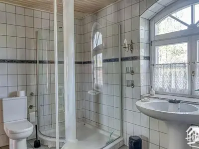 Ein Badezimmer in der Unterkunft Peter Lassau Modern retreat