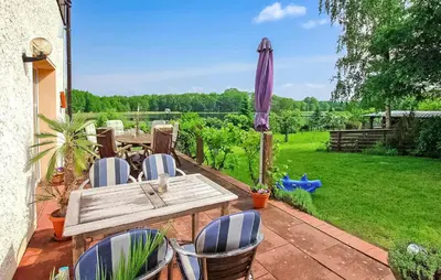 Ein Garten an der Unterkunft Wohnung Templin Ot Dargersdorf