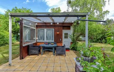 Ein Garten an der Unterkunft Ferienhaus Fürstenberghavel