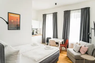 Ein Sitzbereich in der Unterkunft Homaris Apartments Schlüterstraße