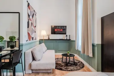 TV/Unterhaltungsangebot in der Unterkunft Prenzlauer Pearl Luxury Suite