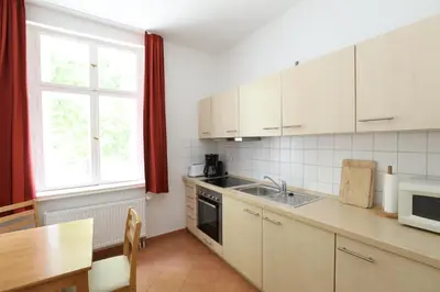 Küche/Küchenzeile in der Unterkunft Kl. Fontane Ferienwohnung Bad Freienwalde direkt am Markt
