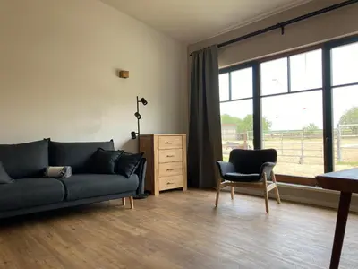Ein Sitzbereich in der Unterkunft Ferienwohnung Pferdehof Birkholz